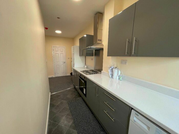 1 Bedroom Studio To Rent In Montague Road, Clarendon Park, Leicester, LE2