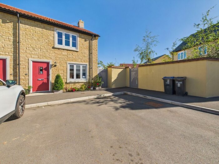 2 Bedroom Semi Detached House For Sale In Blackford Drive, Calne, SN11