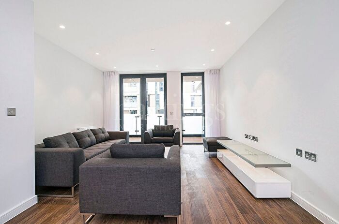 3 Bedroom Flat To Rent In Hornbeam House, Quebec Way, London, SE16