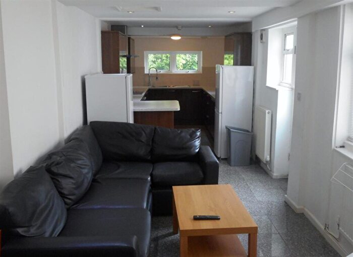 5 Bedroom Terraced House To Rent In Coburn Street, Cardiff, CF24