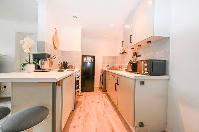 1 Bedroom Flat To Rent In Dunnock Close, Rowlands Castle, PO9
