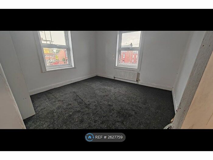 3 Bedroom End Of Terrace House To Rent In Cedar Place, Leeds, LS12