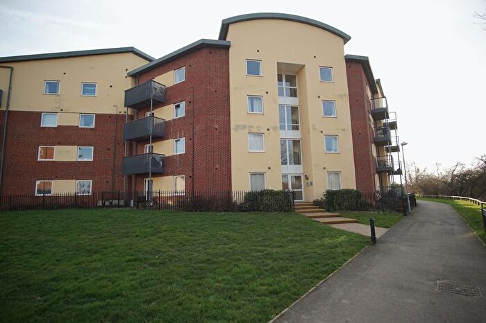 2 Bedroom Flat To Rent In Longhorn Avenue, Gloucester, GL1