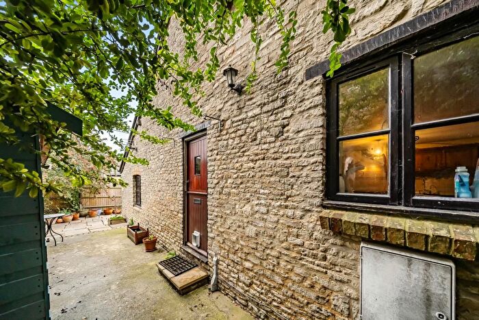 3 Bedroom Cottage For Sale In Charlton On Otmoor, Oxfordshire, OX5