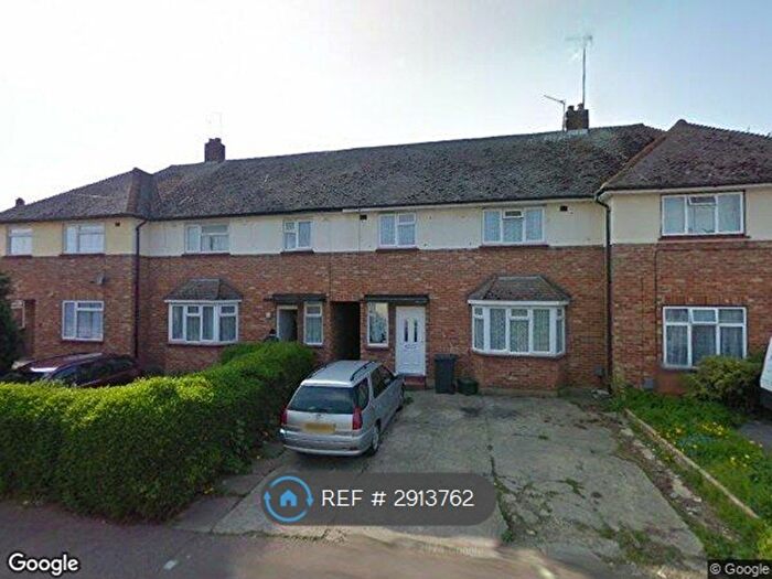 6 Bedroom Semi Detached House To Rent In Queens Road, Ware, SG12