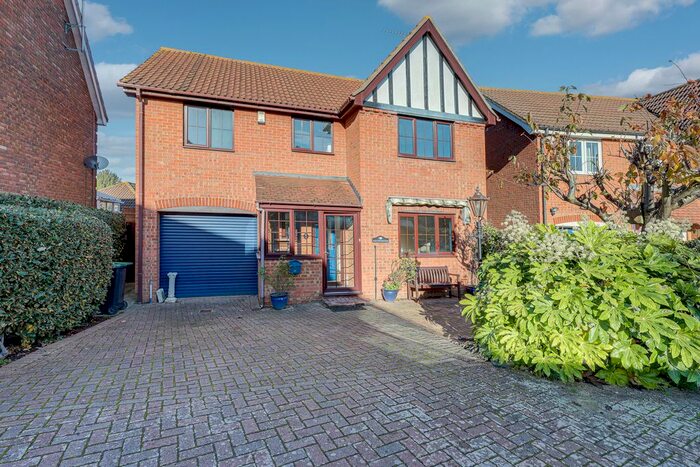 4 Bedroom Detached House To Rent In Four Sisters Way, Leigh-On-Sea, SS9