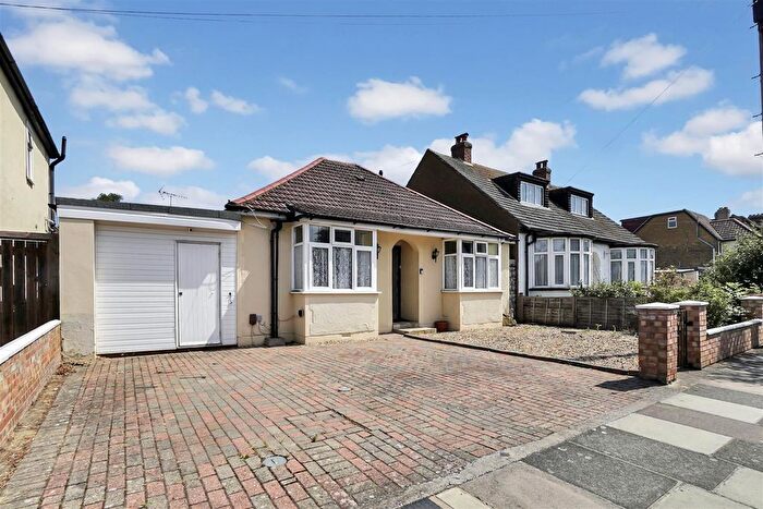 2 Bedroom Detached Bungalow For Sale In Heathside, Whitton, TW4