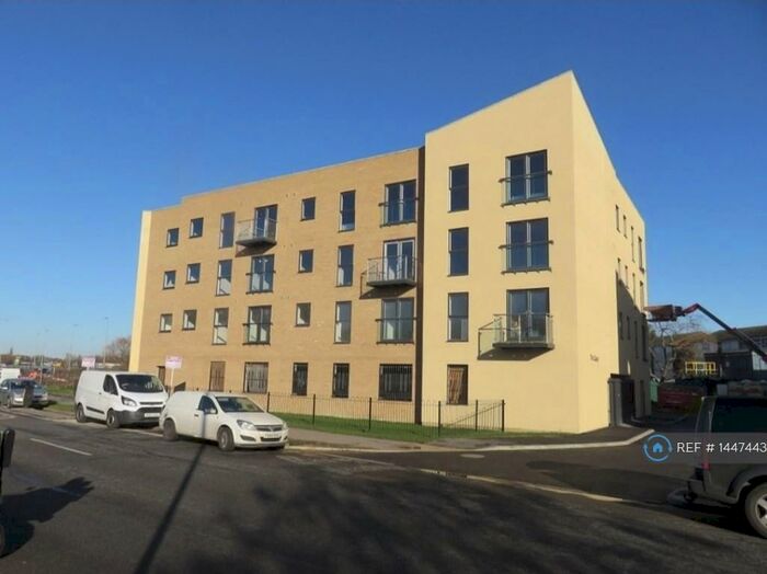 2 Bedroom Flat To Rent In Dock Road, Tilbury, RM18