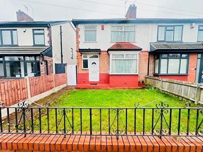 3 Bedroom Semi-Detached House To Rent In Wheelwright Road, Erdington, Birmingham, B24