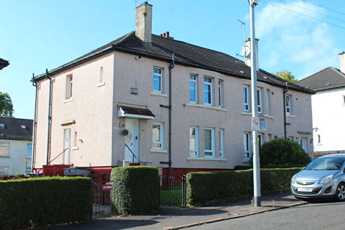 2 Bedroom Flat For Sale In Harefield Drive, Scotstoun, Glasgow, G14