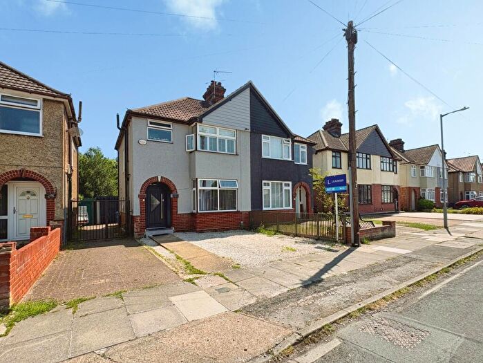 3 Bedroom Semi Detached House For Sale In Eustace Road, Ipswich, Suffolk, IP1
