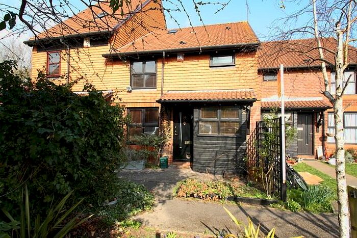 1 Bedroom Terraced House To Rent In Veryan, Horsell, Woking, GU21
