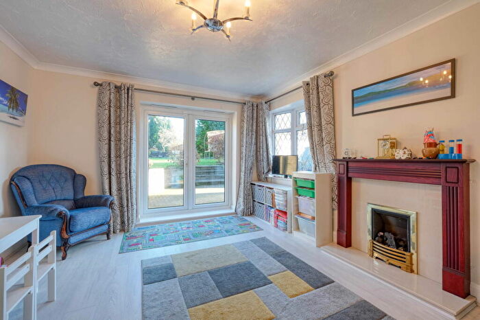 4 Bedroom Detached House For Sale In Lower Shepley Lane, Lickey End, Bromsgrove, B60