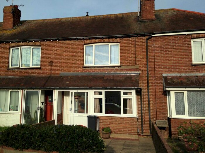 2 Bedroom Detached House To Rent In Ham Way, Worthing, West Sussex, BN11