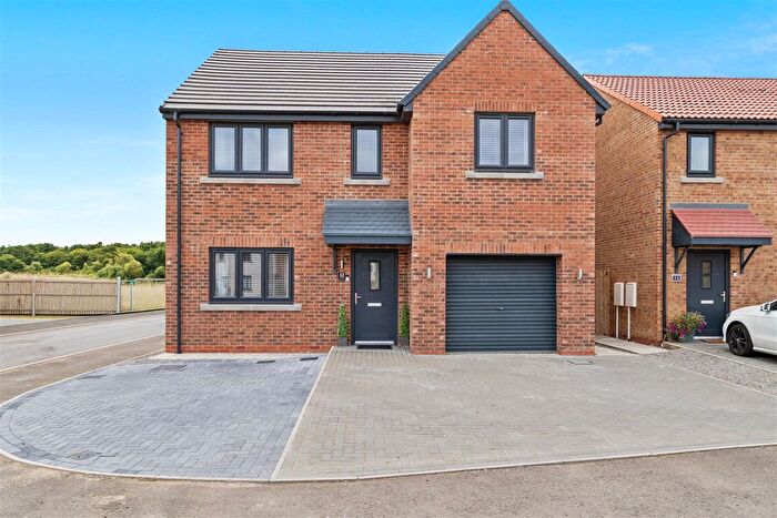 4 Bedroom Detached House For Sale In Woodside Meadows, Hartlepool, TS25