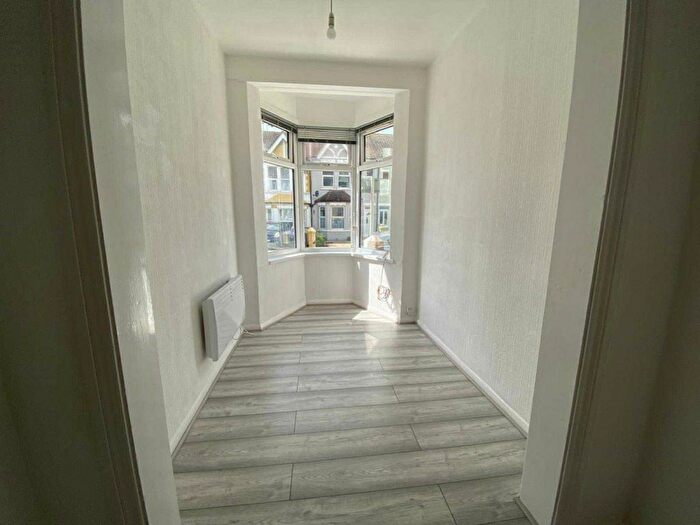 1 Bedroom Flat To Rent In Windsor Road, Bexhill On Sea, TN39