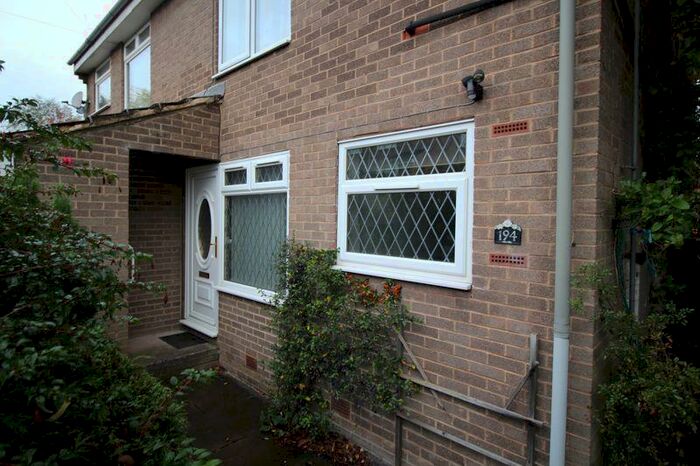 1 Bedroom Flat To Rent In Norwood Road, Birkby, Huddersfield, HD2