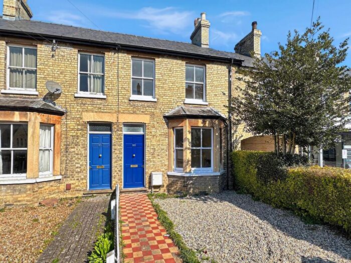 3 Bedroom Terraced House For Sale In Cherry Hinton Road, Cambridge, CB1