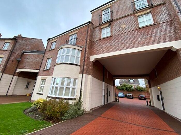 2 Bedroom Flat To Rent In Dorchester Avenue, Preston, PR5