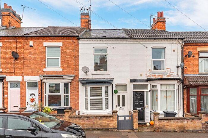 3 Bedroom Terraced House For Sale In East Street, Market Harborough, LE16