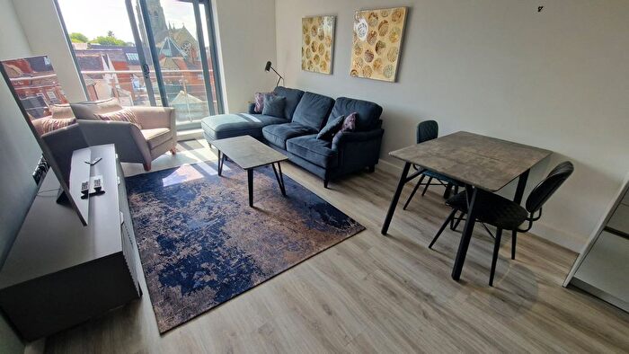 2 Bedroom Flat To Rent In Tamworth Street, Lichfield, Staffordshire, WS13
