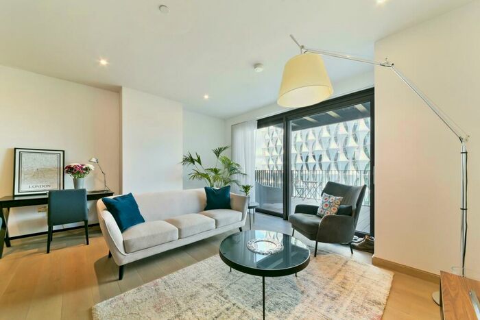 2 Bedroom Apartment For Sale In Legacy Building, Embassy Gardens, Nine Elms, SW11