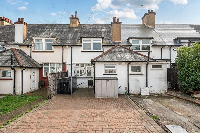 3 Bedroom Terraced House For Sale In Horton Hill, Epsom, KT19