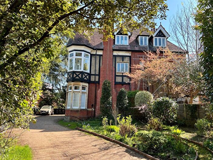 Studio For Sale In Cranley Road, Guildford, Surrey, GU1