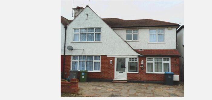 5 Bedroom Semi-Detached House To Rent In Totternhoe Close, Harrow, HA3
