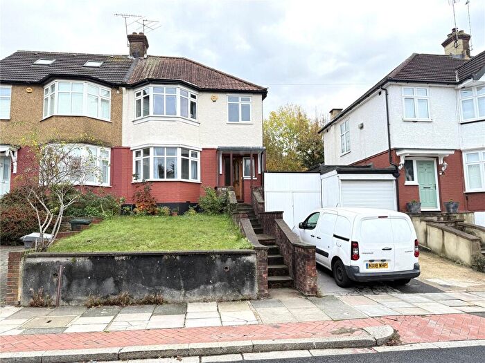 3 Bedroom Semi-Detached House To Rent In St. Margarets Avenue, London, N20