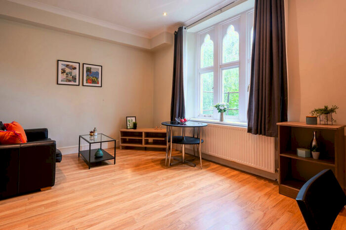 1 Bedroom House To Rent In Hyde Terrace, Leeds, LS2