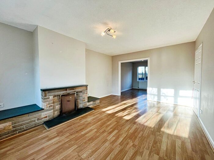 3 Bedroom Semi-Detached House For Sale In York Road, Little Driffield, Driffield, YO25