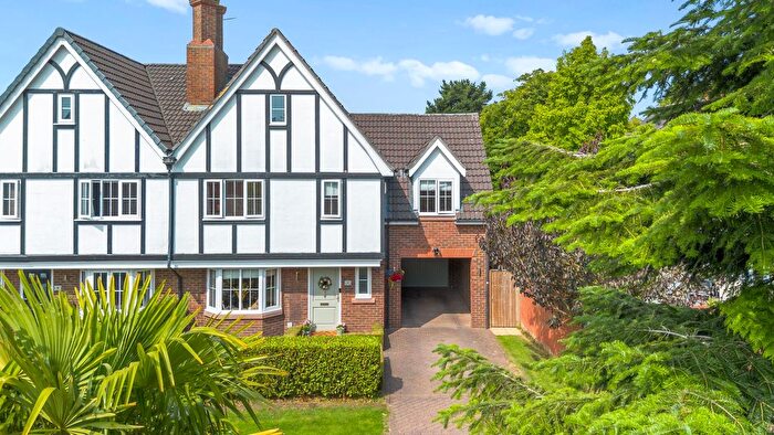 4 Bedroom Semi-Detached House For Sale In Alcott Place, Winwick, WA2