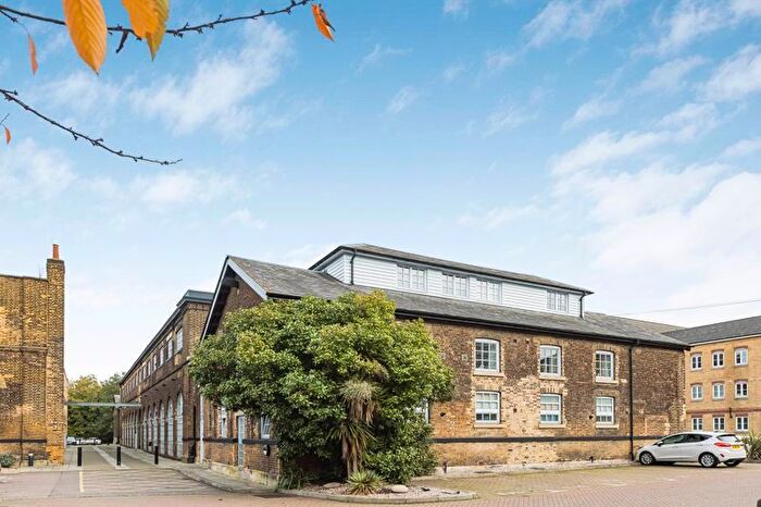 2 Bedroom Flat To Rent In Railstore, South Block, RM2