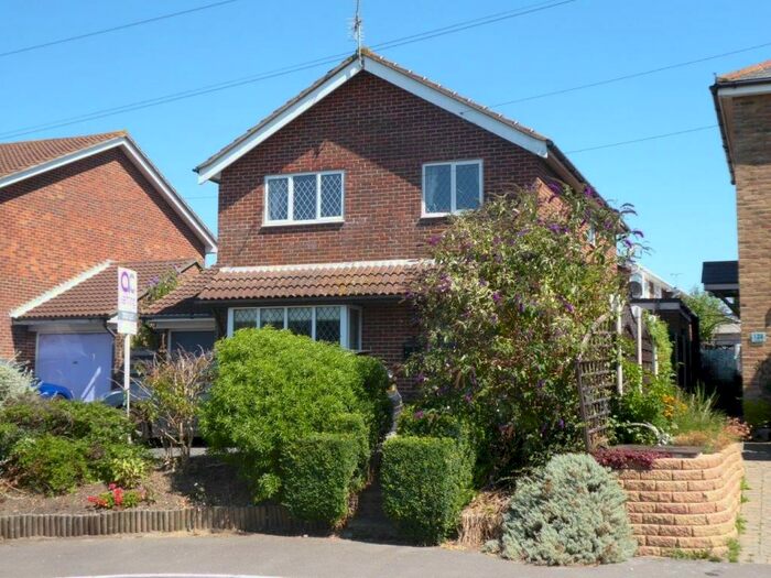 4 Bedroom Detached House To Rent In Flansham Lane, Felpham, PO22