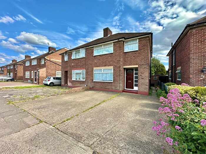 3 Bedroom Property For Sale In Wentworth Crescent, Hayes, UB3
