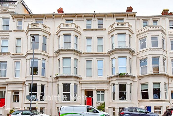 1 Bedroom Flat For Sale In Western Parade, Southsea, Hampshire, PO5