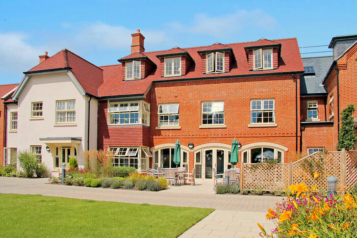 2 Bedroom Retirement Property For Sale In Wickham, Hampshire, PO17