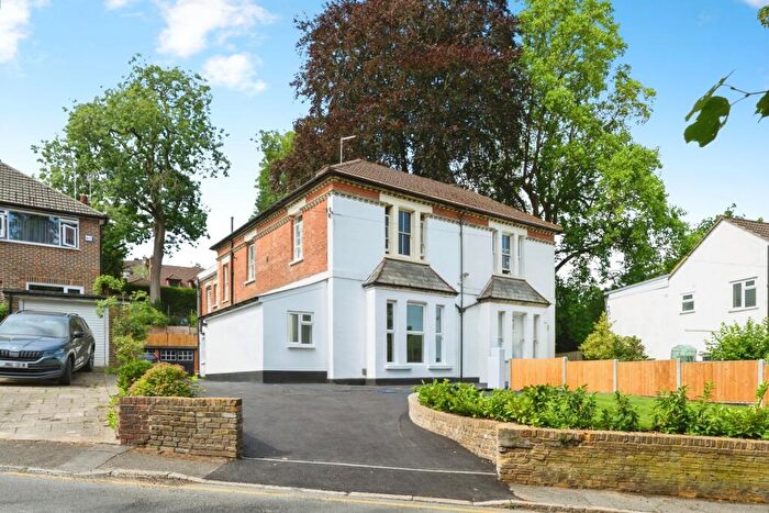 3 Bedroom Maisonette For Sale In Valley Road, Kenley, CR8