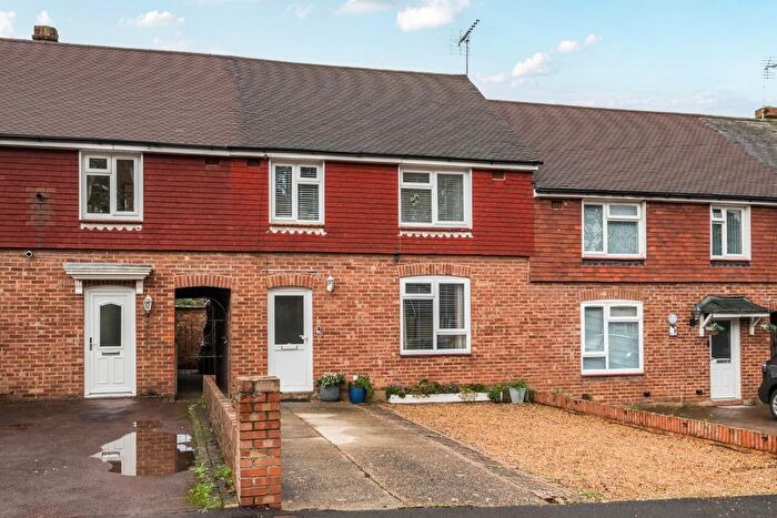 3 Bedroom Terraced House For Sale In Maralyn Avenue, Waterlooville, PO7