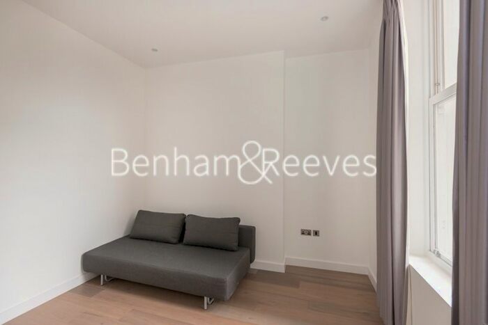 2 Bedroom Flat To Rent In Philbeach Gardens, Earl's Court, SW5