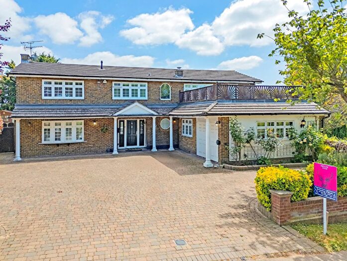 5 Bedroom Detached House For Sale In Theydon Park Road, Theydon Bois, Essex, CM16
