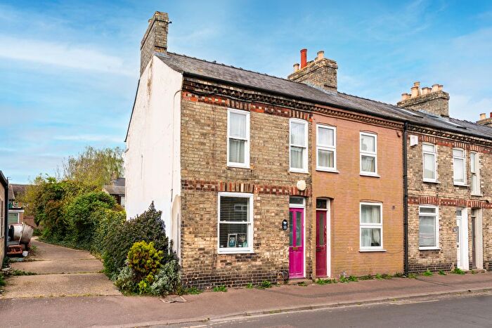 2 Bedroom End Terrace House For Sale In Charles Street, Cambridge, CB1