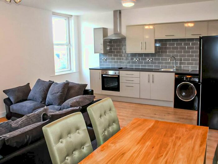 2 Bedroom Apartment To Rent In Apt, East Parade #, HG1
