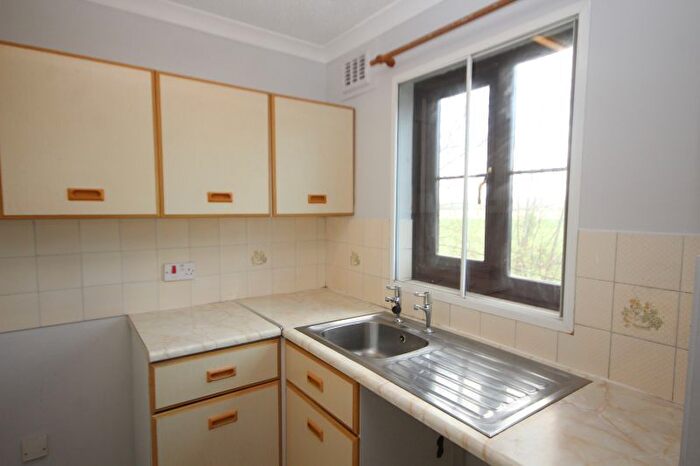 1 Bedroom Flat To Rent In Lyster Gardens, Yeovil, BA22