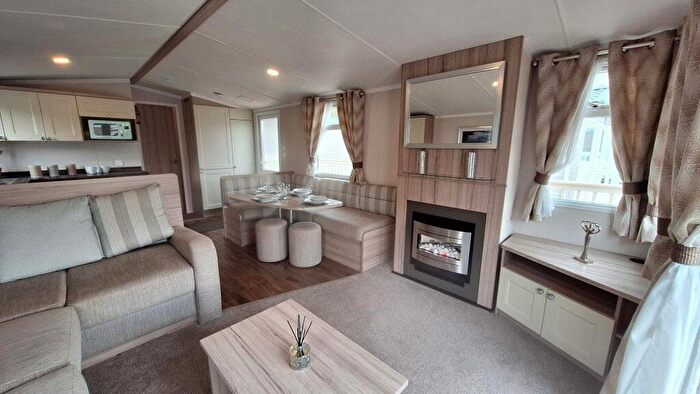 2 Bedroom Caravan For Sale In Yorkshire Dales Country And Leisure Park, DL8