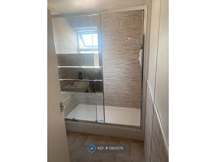 1 Bedroom Flat To Rent In Annvera House, Gillingham, ME7