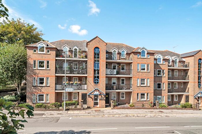2 Bedroom Flat For Sale In The Grove, Dorchester, DT1