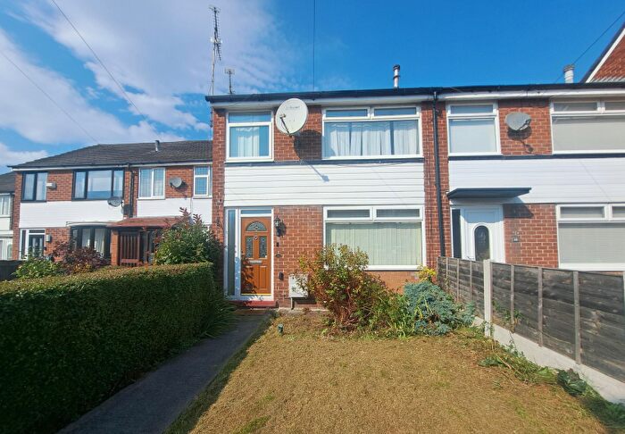 3 Bedroom Terraced House To Rent In Rosewood Avenue, Droylsden, M43