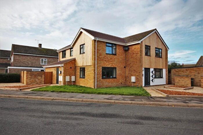 1 Bedroom Apartment To Rent In Mayfield Avenue, Grove, Wantage, Oxfordshire, OX12